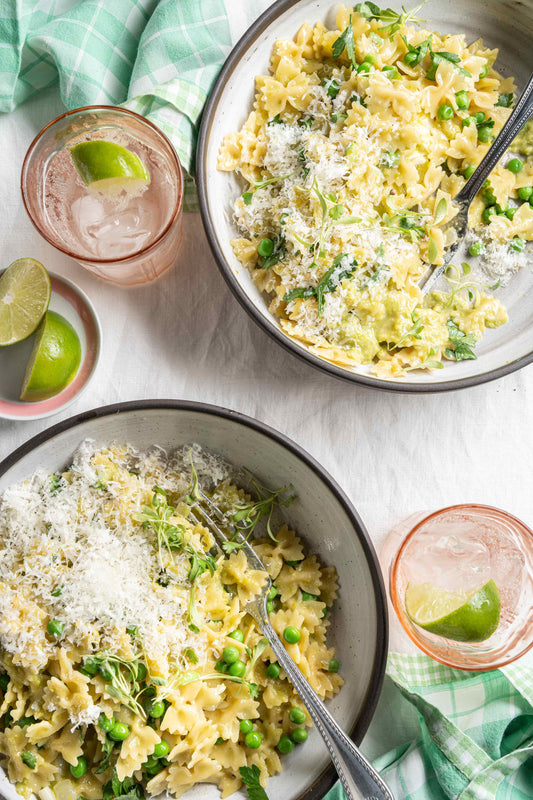 one-pan-dinner-lunch-spring-pea-pasta-farfalle-honey-easy-recipe